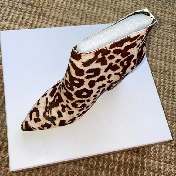 Charles David Snow Leopard Printed Haircalf Boots - Picture 3 of 10